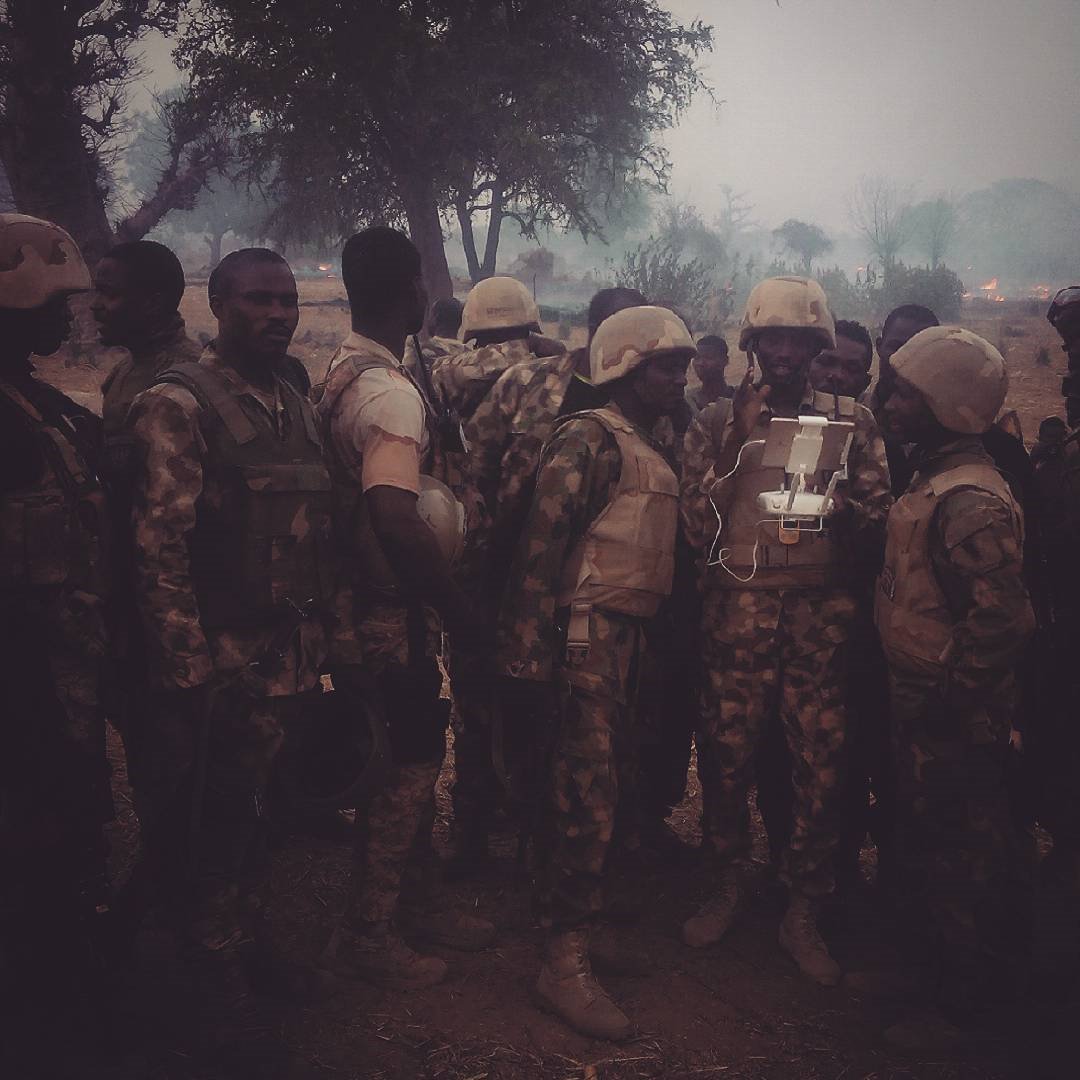 Armée Nigériane / Nigerian Armed Forces - Page 12 C1JrYDYXAAA_ZYU