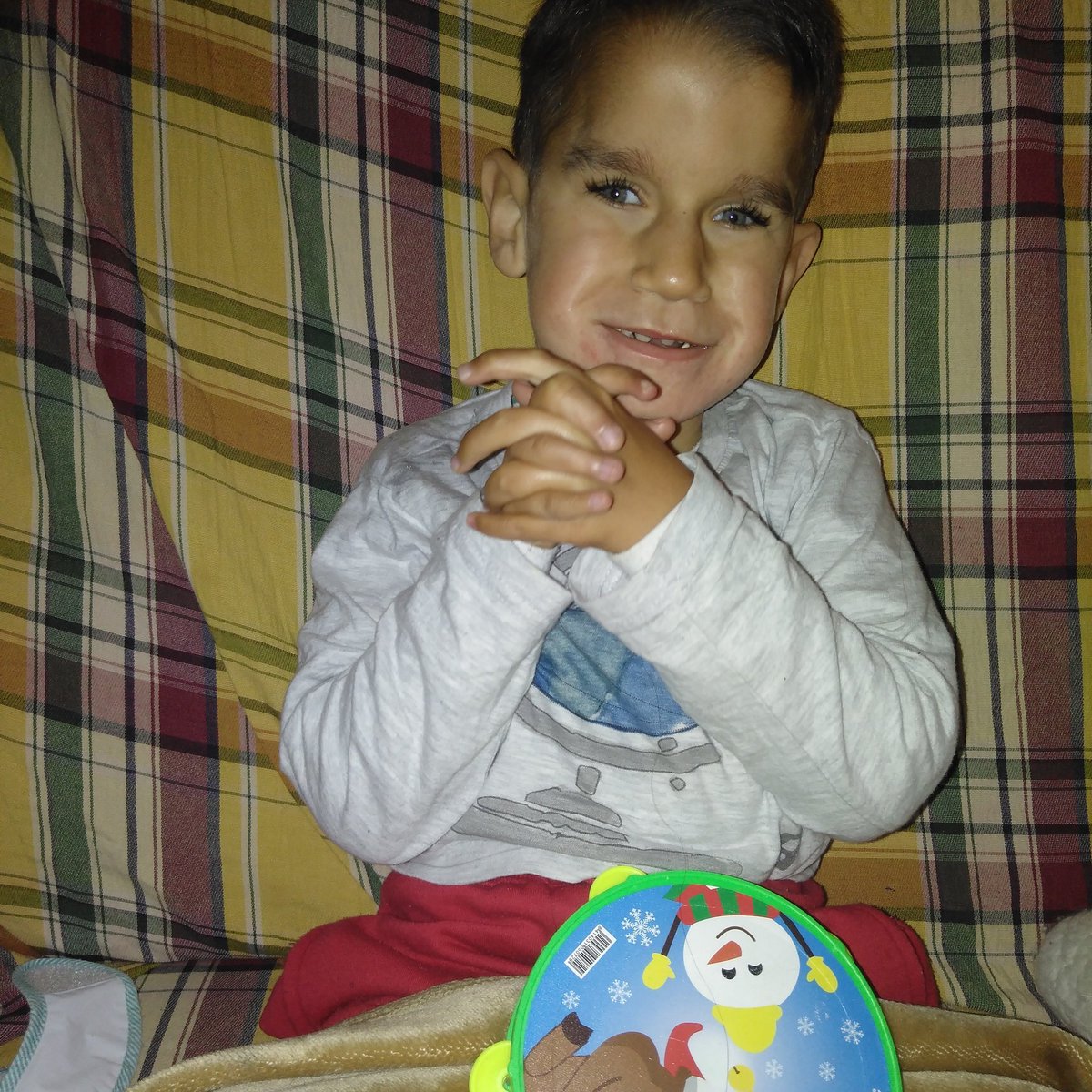 Todoscongiovani's tweet photo. Notición Giovanni a dado 30 pasitos sin apenas ayuda.👏👏💪💪 https://t.co/5yPfoyniFz
