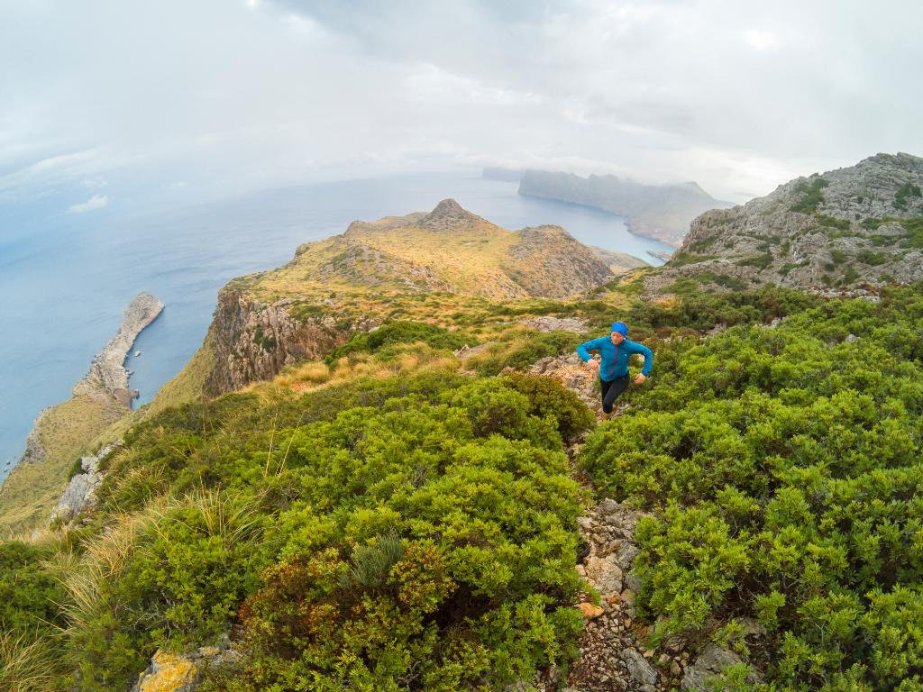 GoPro España (@goproes) on Twitter photo ¡Trail running por #Mallorca de la mano de <a href="/coberschneider/">Christoph Oberschneider</a>! 🏃
#GoProES #HERO5 #naturaleza #Trailrunning ¡Trail running por #Mallorca de la mano de <a href="/coberschneider/">Christoph Oberschneider</a>! 🏃
#GoProES #HERO5 #naturaleza #Trailrunning