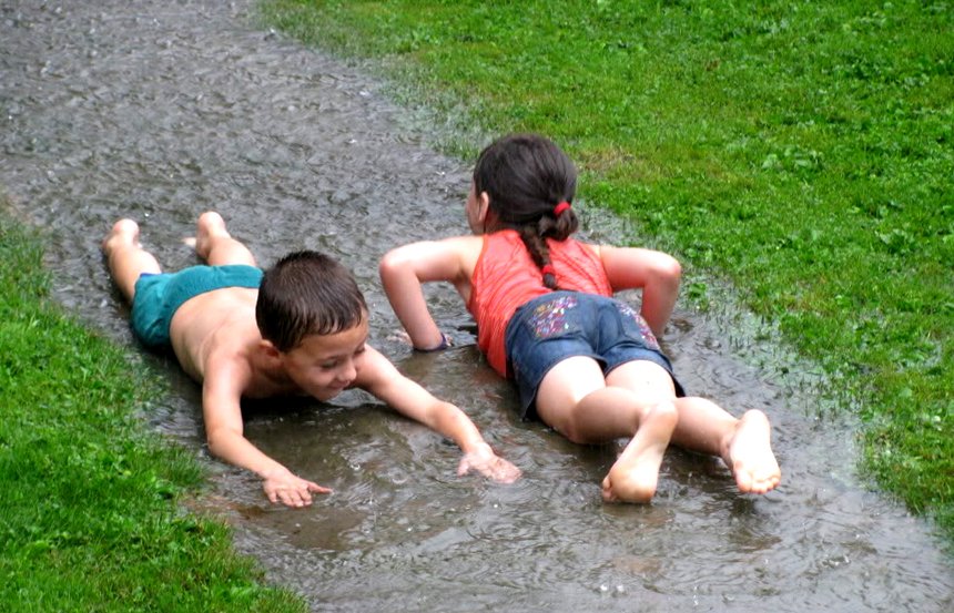 Fun and enjoyment in a rainy day - Rainy day activities
Rainy day activities are the best days children wait for....
bit.ly/2izRkBQ