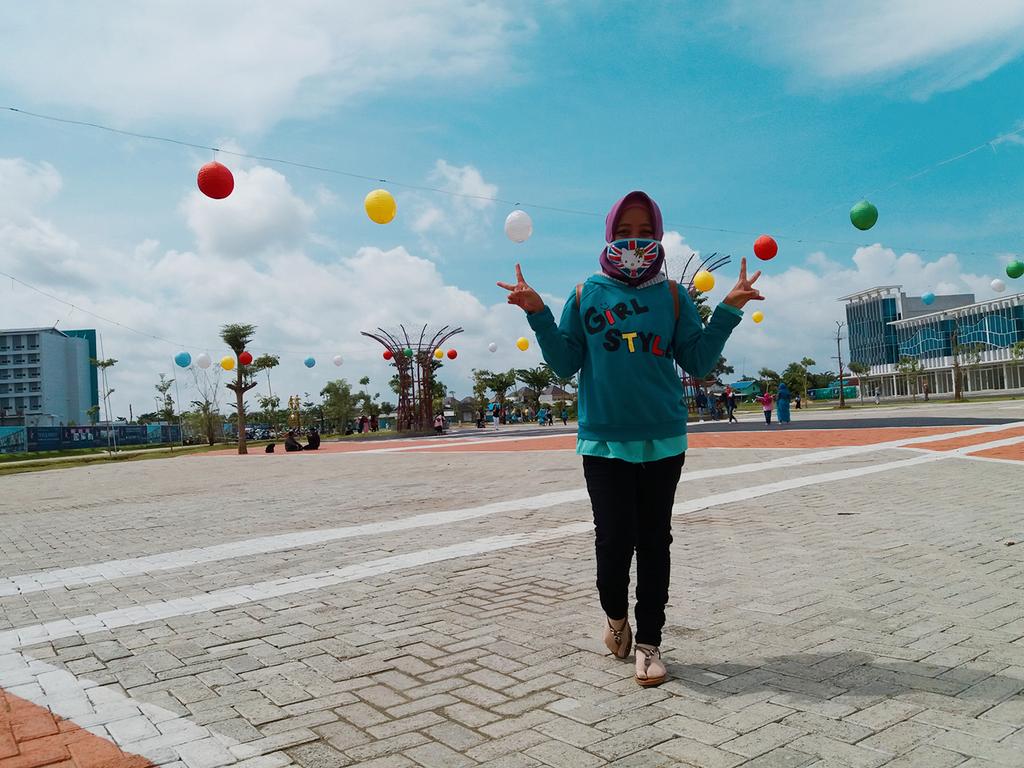 Dheralophgreen's tweet photo. Semangat mnyongsng masa dpan #Welcom2017 😍🌷Lepaskan yg menyakiti, tdk bsa menghargai ssorng dan melukai..Hdup cma 1 kli jgn dbkn sdih aj 🌺🙅🙆 https://t.co/Ci5qHmV5GY