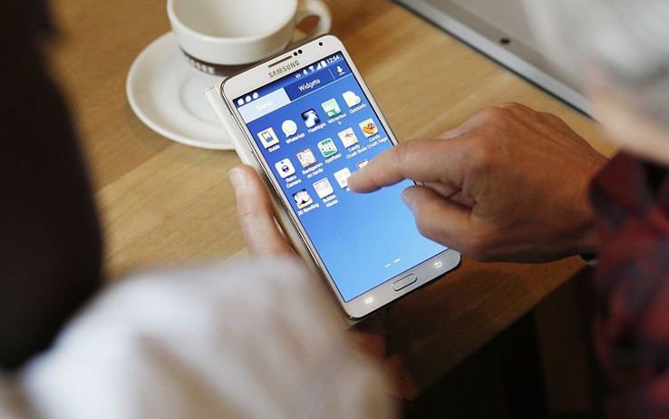 SkyTG24's tweet photo. In Francia disconnettersi diventa un diritto https://t.co/s1lkxsYEb6 #tecnologia https://t.co/2gSziqm1Fk