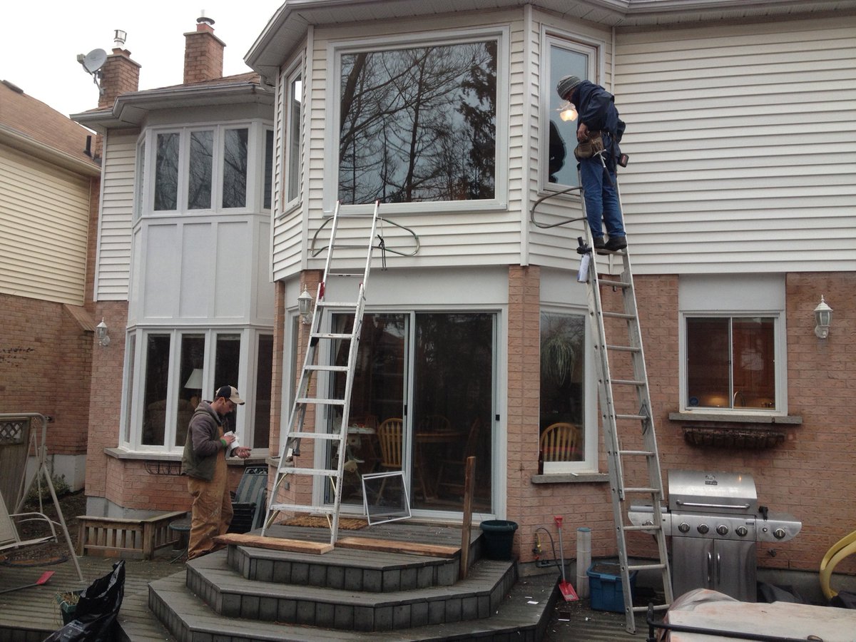 Torontowindow1's tweet photo. Do you want to repair of broken window glass? We are specialized in all sorts of window repair &amp; installation. https://t.co/ugIBolez6s