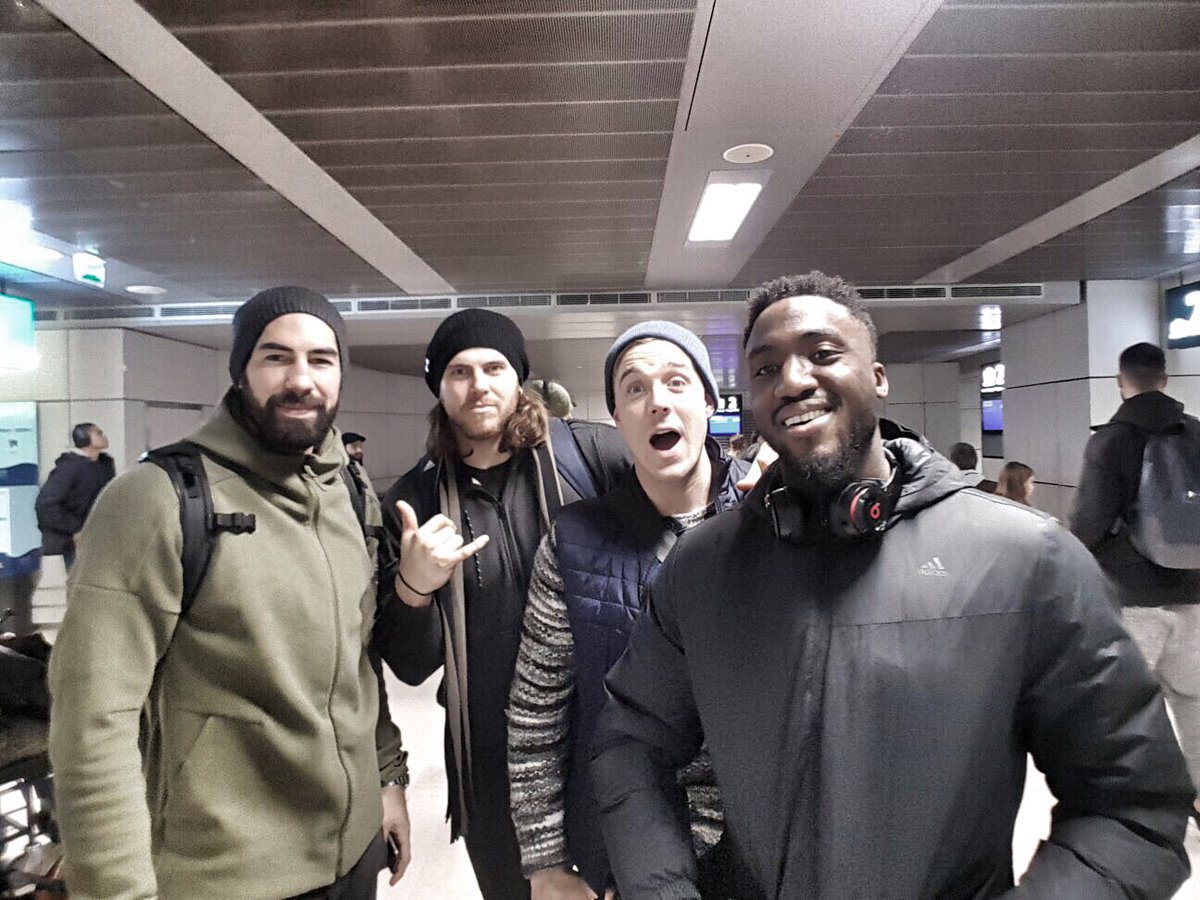 lucabalo's tweet photo. Bien arrivés à Toulouse, il fait froid ici aussi !! #prepa #mondial2017 https://t.co/MANwYlMfbX