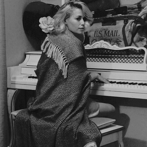 rtactors's tweet image. bethany joy lenz | april 2, 1981