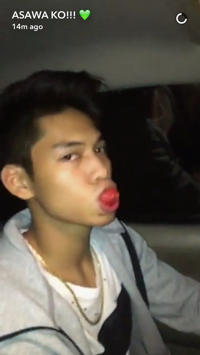 RicciLovers06's tweet photo. Bes ginawa mo naman atang candy ya :((((( 😍 @RicciRivero06 https://t.co/3QhE5z5MY1
