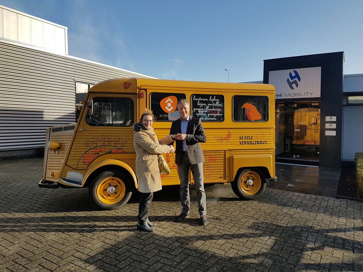 Goede start 2017..De Gele Verhalenbus gaat gestald worden bij H4 en H4 gaat <a href="/Bieb_Deventer/">Bibliotheek Deventer</a> meer ondersteunen! h4.nl