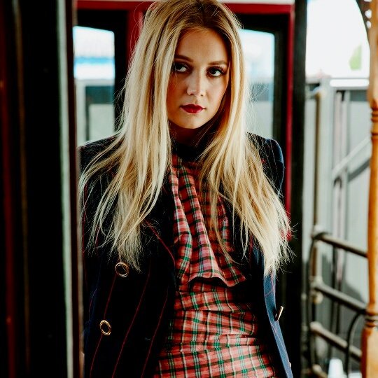 rtactors's tweet image. billie lourd | july 17, 1992