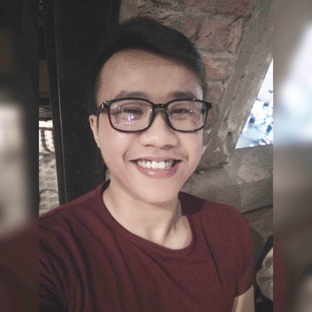 rionguyen23's tweet photo. Hãy cười nhiều lên. Đó chính là sức mạnh để vượt qua m��i khó khăn
Còn mà khó quá vượt không qua nổi thì kệ cmmn đi :-* https://t.co/sNvfKYPz0A