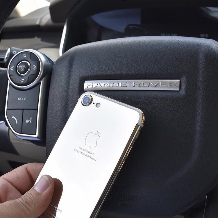 idesigngold's tweet photo. Clients platinum limited edition iPhone 7 just delivered uk 🇬🇧 #custom #exquisite #idesigngold #platinum #luxurylife #irish #scottish #RRS https://t.co/3cljViaMJN