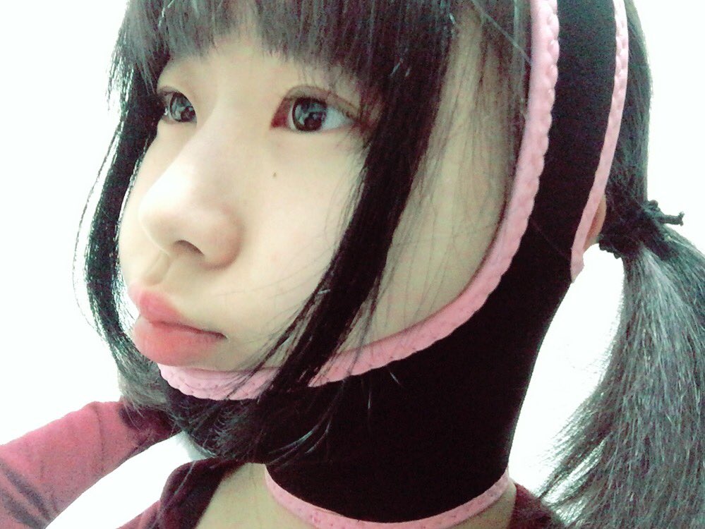ペリ ウブ あごがないのが天生のコンプレックス弱点だからなんかあごができるやつ買ってみたけどほっぺ盛りってるわらう寝ます