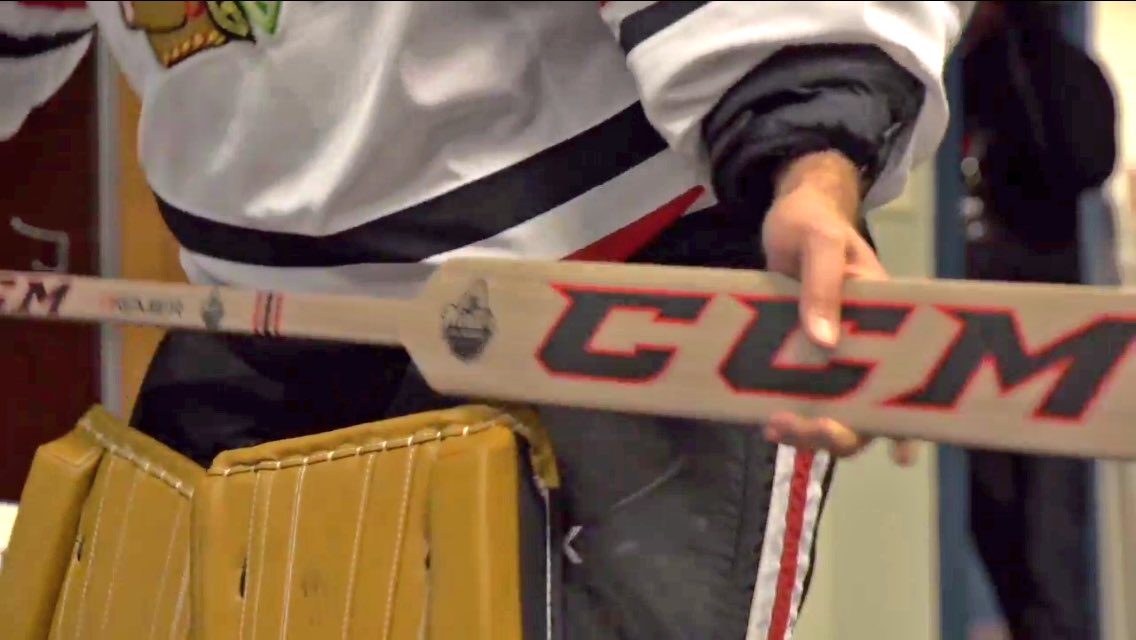 CCMGoalie's tweet photo. Old school. #CCMPremier #WinterClassic (📷 @NHLBlackhawks) https://t.co/xSEgVWqQXh