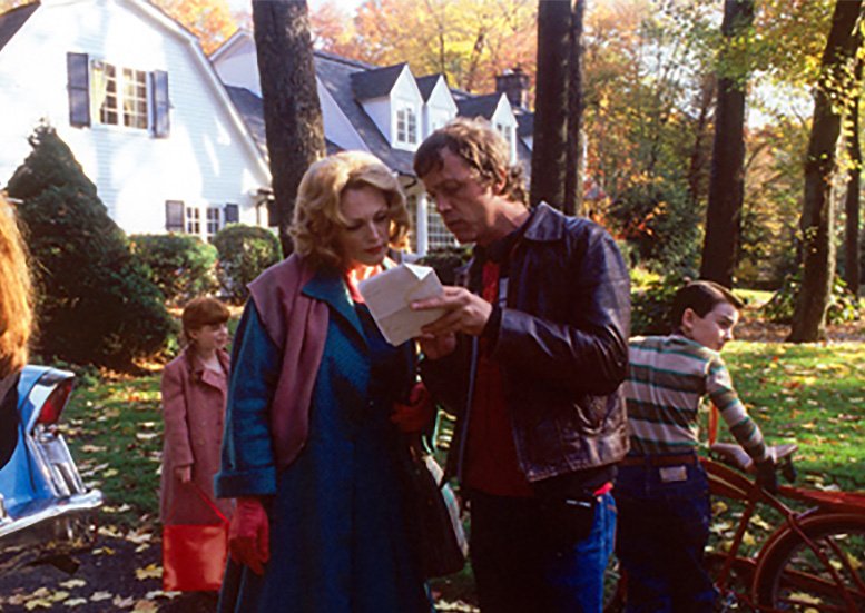 Happy Birthday to Todd Haynes, the divine filmmaker behind Julianne Moore s moving melodrama 