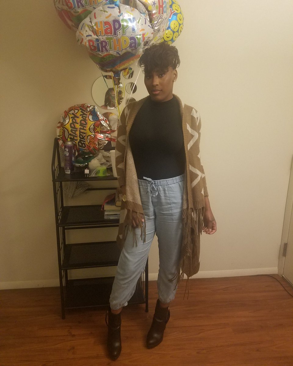 Queen__TINK tweet media