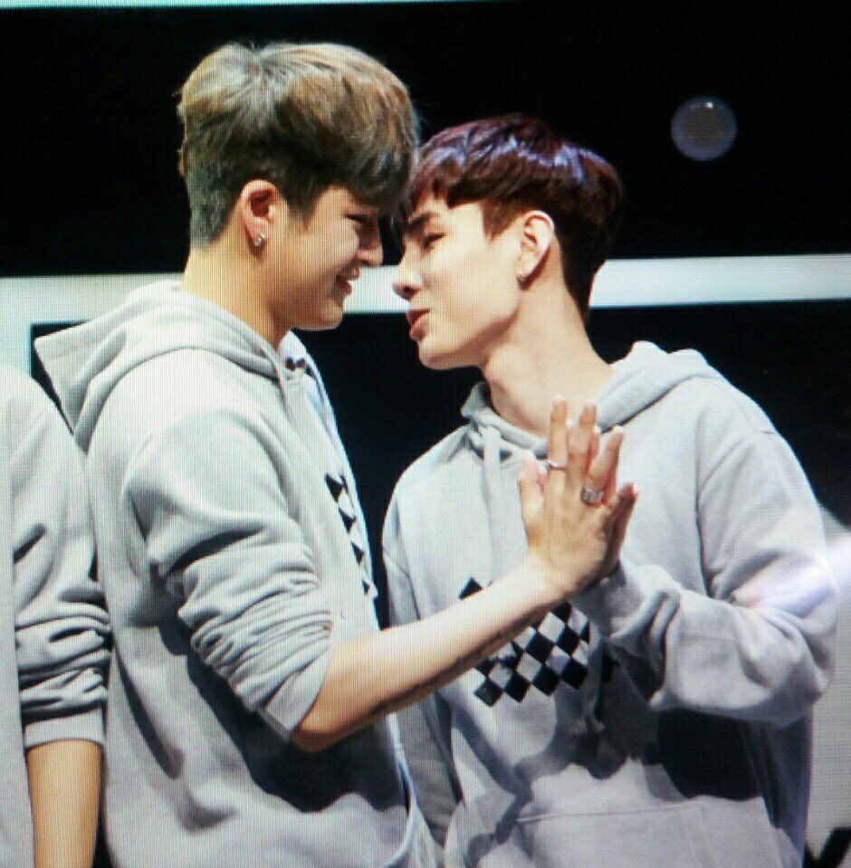 SubJi_9695's tweet photo. @SubJi_9695 
오래 밀당하기 지친, 더 두근대고 싶은,
그 누구보다 깊은, 모른 척해도 다 아는 사인 걸
내 맘 같은 네 맘, 뜸들이다 놓칠지 몰라

소유×어반자카파, 틈 https://t.co/f34CFYwLxV
