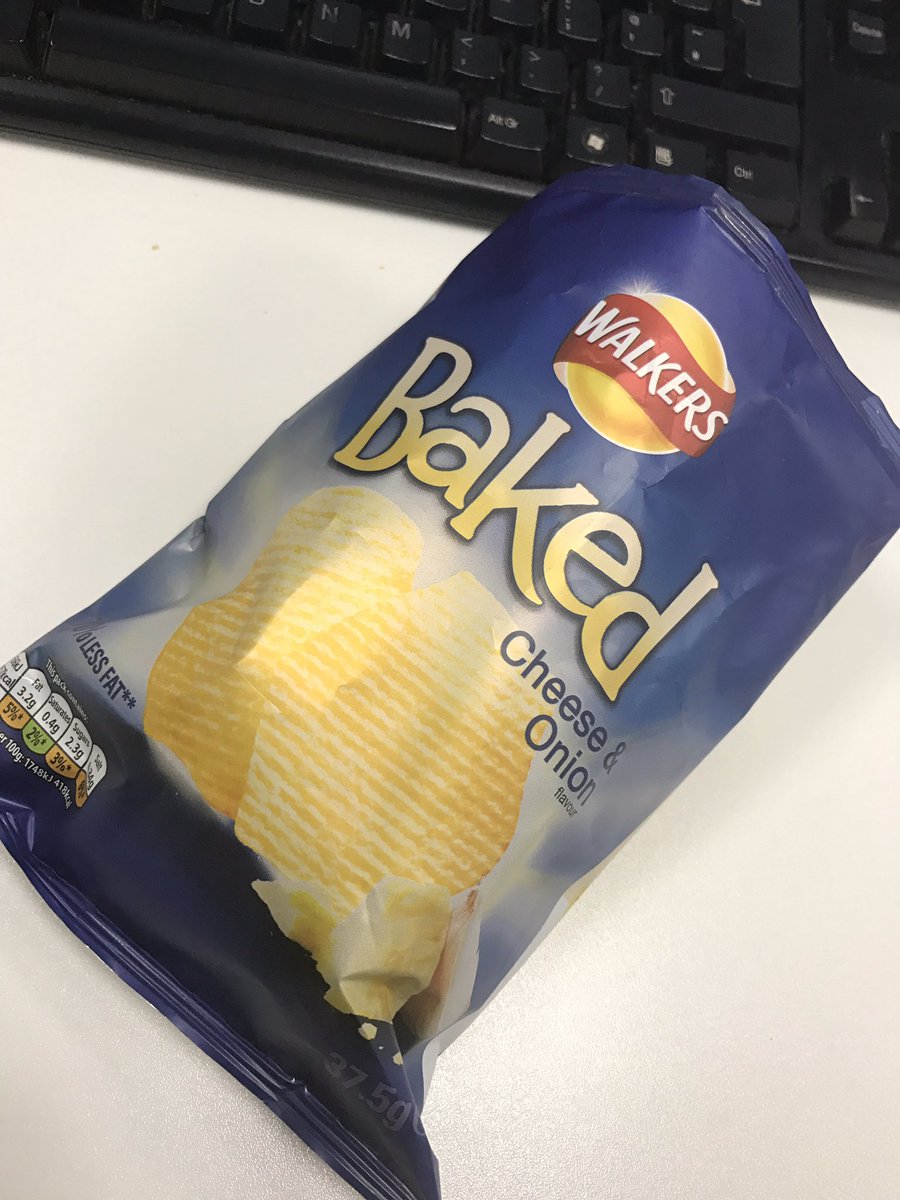 tanny_mann's tweet photo. I've eaten four crisps from this packet & there's this many left. Is this a joke @walkers_crisps? ๐ฉ#brexitvictim https://t.co/hUiNca5F12