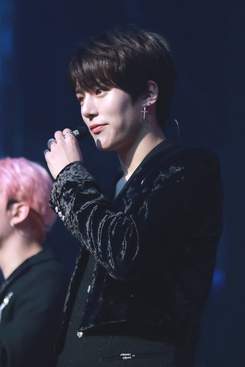 minhyuk_day's tweet photo. 161231 MBC 가요대제전
#몬스타엑스 #MONSTA_X #민혁
#몬스타엑스600일 
#600DayswithMONSTAX 
#MX600DAYS
@OfficialMonstaX https://t.co/V1jqnySpId