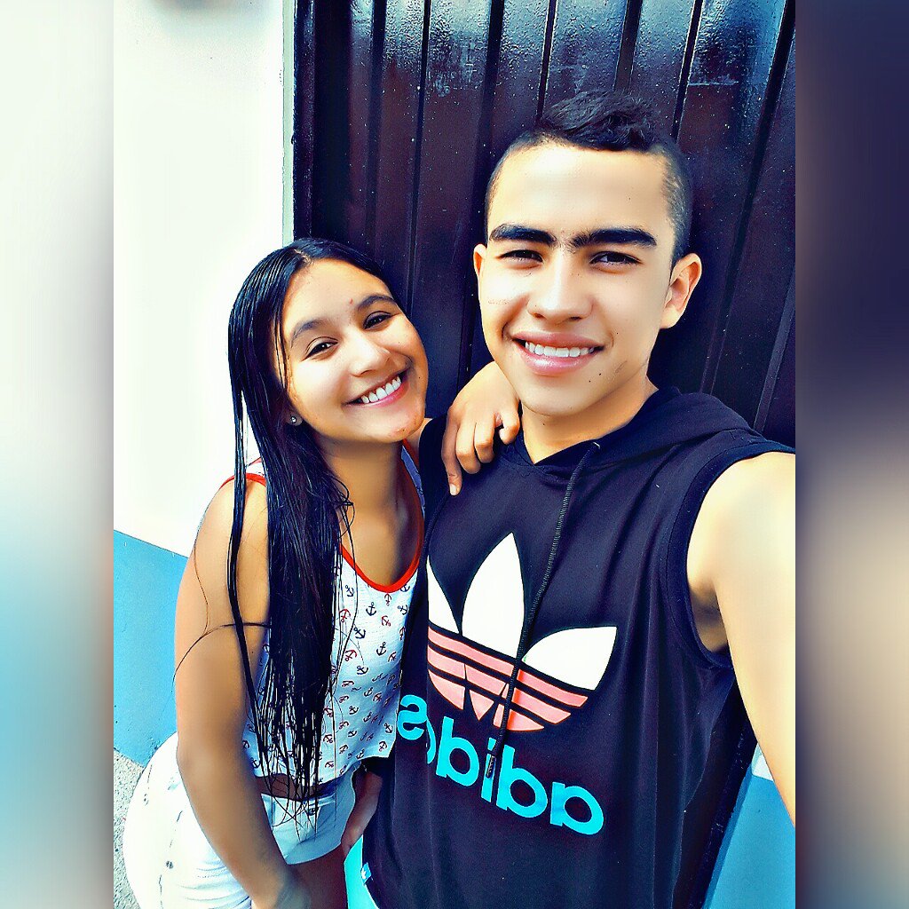Paula28Steven's tweet photo. 01'01'17💘 https://t.co/gDkJmuT3Y8