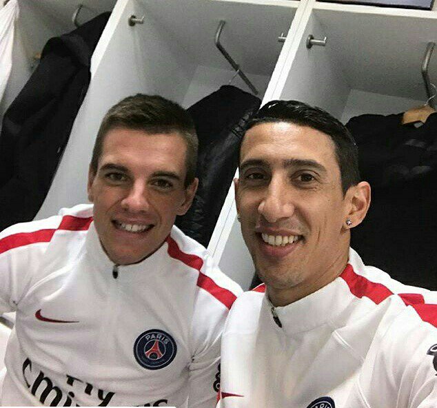 RosarioCentral's tweet photo. ⚽📸 ¡De un Canalla para otro Canalla! Ángel Di María le dió la bienvenida @Giovalocelso en su nuevo club, subiendo esta foto en su Instagram. https://t.co/3XiDUeugly