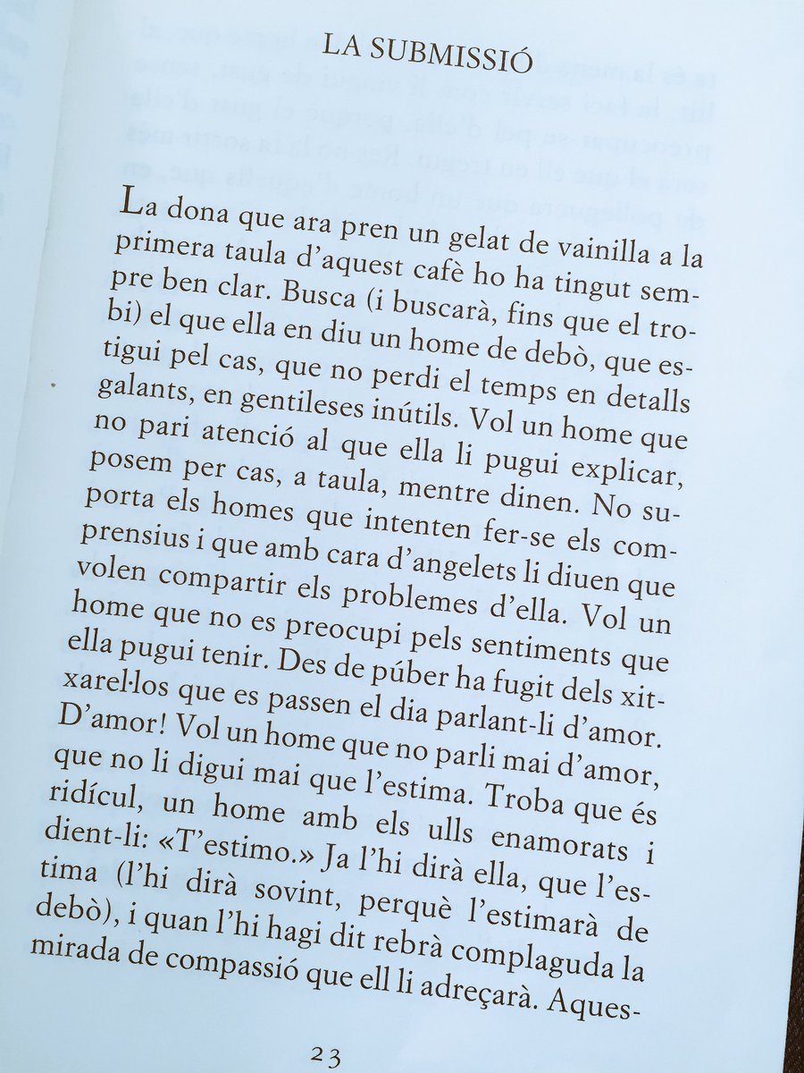 Ms2AngelaGajate's tweet photo. Una dona vol un home de debò què mai li parle d'amor,què tinga vida pròpia i què li pagui. Aixì mai es cansarà d'ella #llms2 #QuimMonzó https://t.co/lKoMAVM3yZ