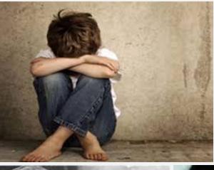 ذهب أحد طفل صغير لبيت صديقه ليلعب..فقال له صديقه لاتصدر ضجيجا كي لايستيقض ابي فقال الصغير هيا لنلعب أمام قبر ابي كي يستيقظ. ......!!!