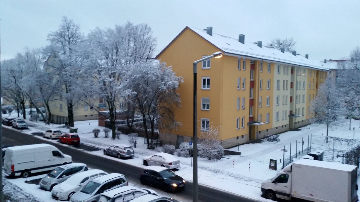 Germany4unet's tweet image. ثلوج اليوم
اذا كنت تبحث عن #استثمار #عقار في #المانيا تواصل معنا
#اطعم_بيتزا #الليبراليه_انحلال_وفساد_الشعوب #زد_رصيدك79 #الهندسة #هندسة