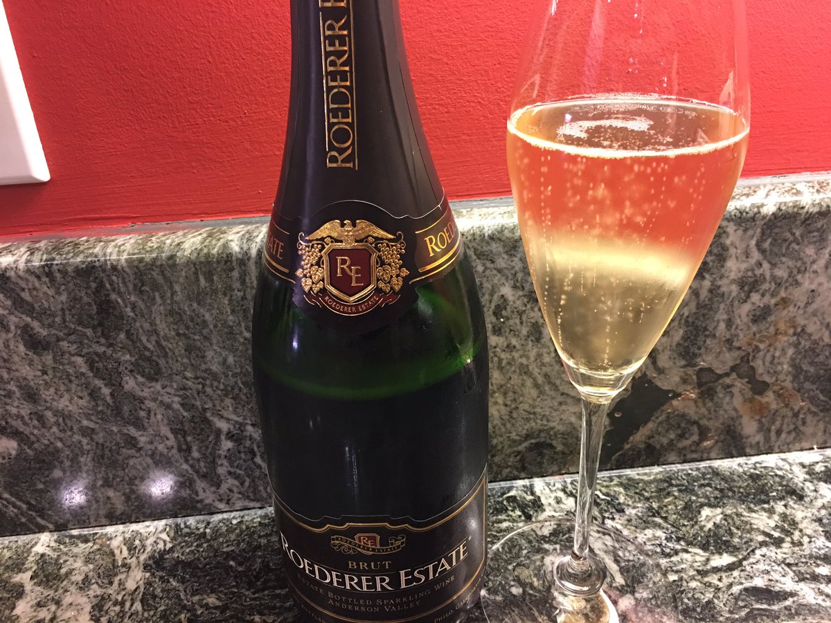 CheersWFFF's tweet photo. Celebrating #NewYear all week long! TY @RoedererEstate for all the tiny bubbles! Cheers from #TeamWFFF https://t.co/HoI6otmOS4