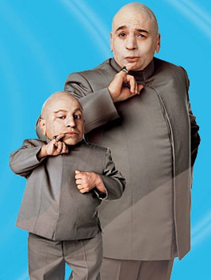 Happy 48th birthday, Verne Troyer. Better known as  Mini-Me. 