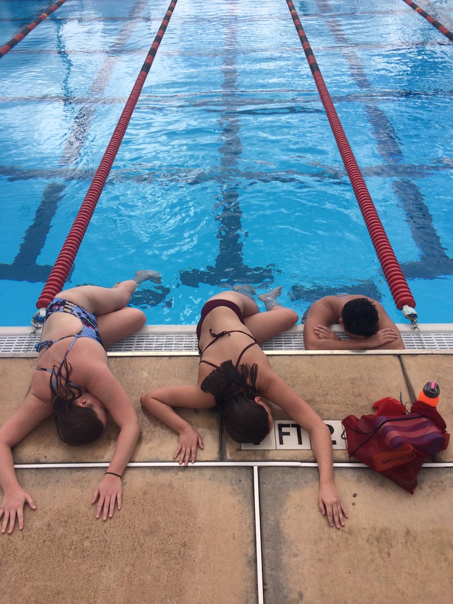 KSCSwimDive's tweet photo. Animal lane with an awesome set today! Swimmers of the day: Hope Walsh, Rachel MacKinnon, Bryce Bowie #10kMonday #Dtrain2k17 #kscswim https://t.co/CK9qAV8xRY