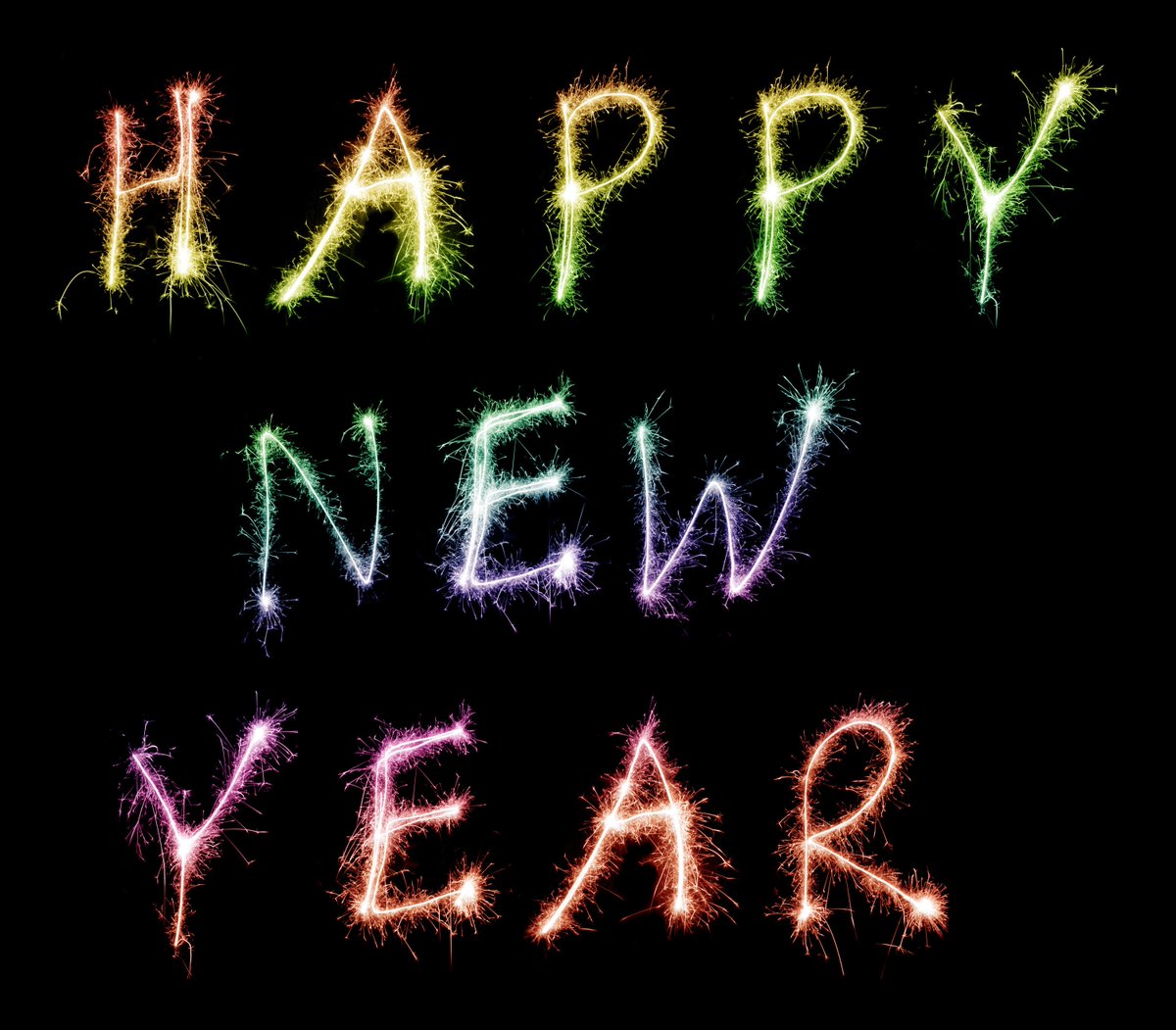 ESLi_School's tweet photo. Goodbye 2016, hello 2017. We're so excited to ring in this New Year with you. There are good things coming this year, and we can't wait! 🎉 https://t.co/7MO9fTwEYb