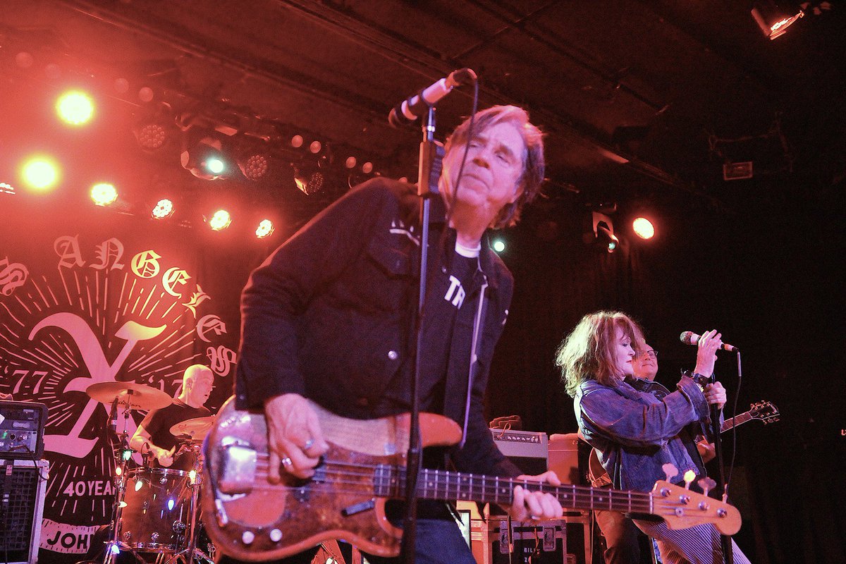 alysoncamus's tweet image. @Xtheband @smallwigs rocked out @theroxy just before 2017 ❤️ #X40thanniversary rocknycliveandrecorded.com/x-with-small-w…