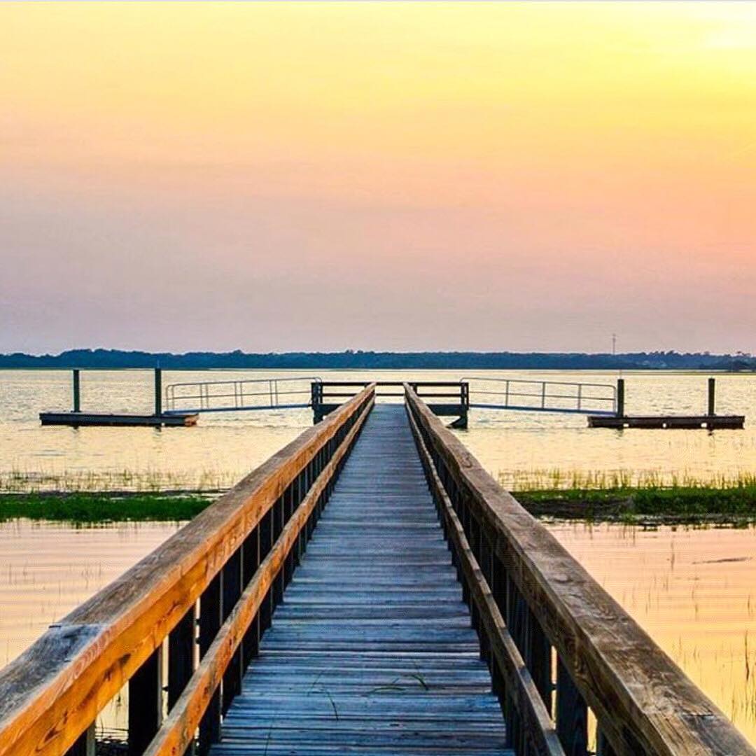 2017 is looking good 🙌🏻 #thisview #sopeaceful #newyear #newme #charlestonsc #lovewherewelive 📷 @anniedhurt