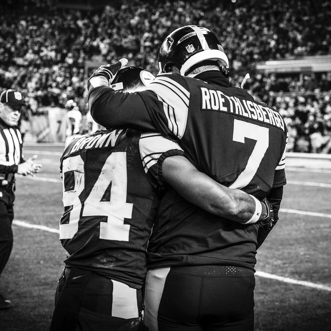 AB84's tweet image. One family ! One goal ! #callGod