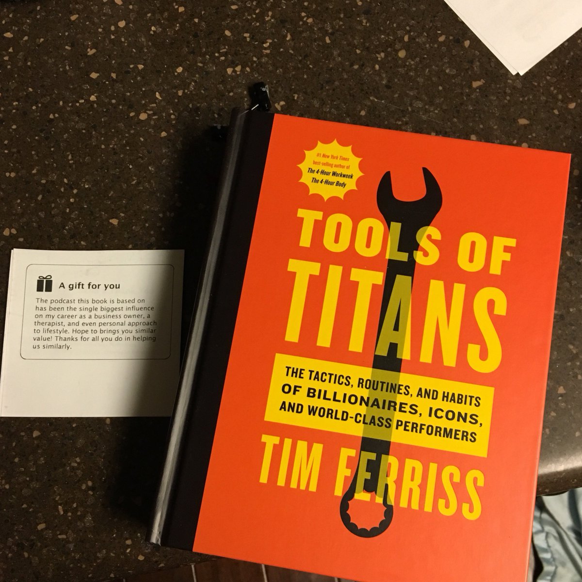 MazzaVAs's tweet photo. Another great gift from a client this holiday season! #readinginthenewyear #virtualassistant #likeaboss https://t.co/Gnngto2634