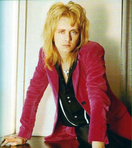 InOnlySevenDays's tweet photo. A very happy new year to all Queenies!! I hope it is a very happy and healthy year for everyone 👑☺ @Farrokh_Mercury @QueenieOfNorway @kspetz https://t.co/yWaLAal0lM