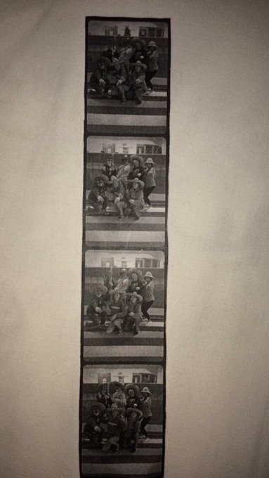 throwback to when i first met everyone https://t.co/AKx5pkznYc