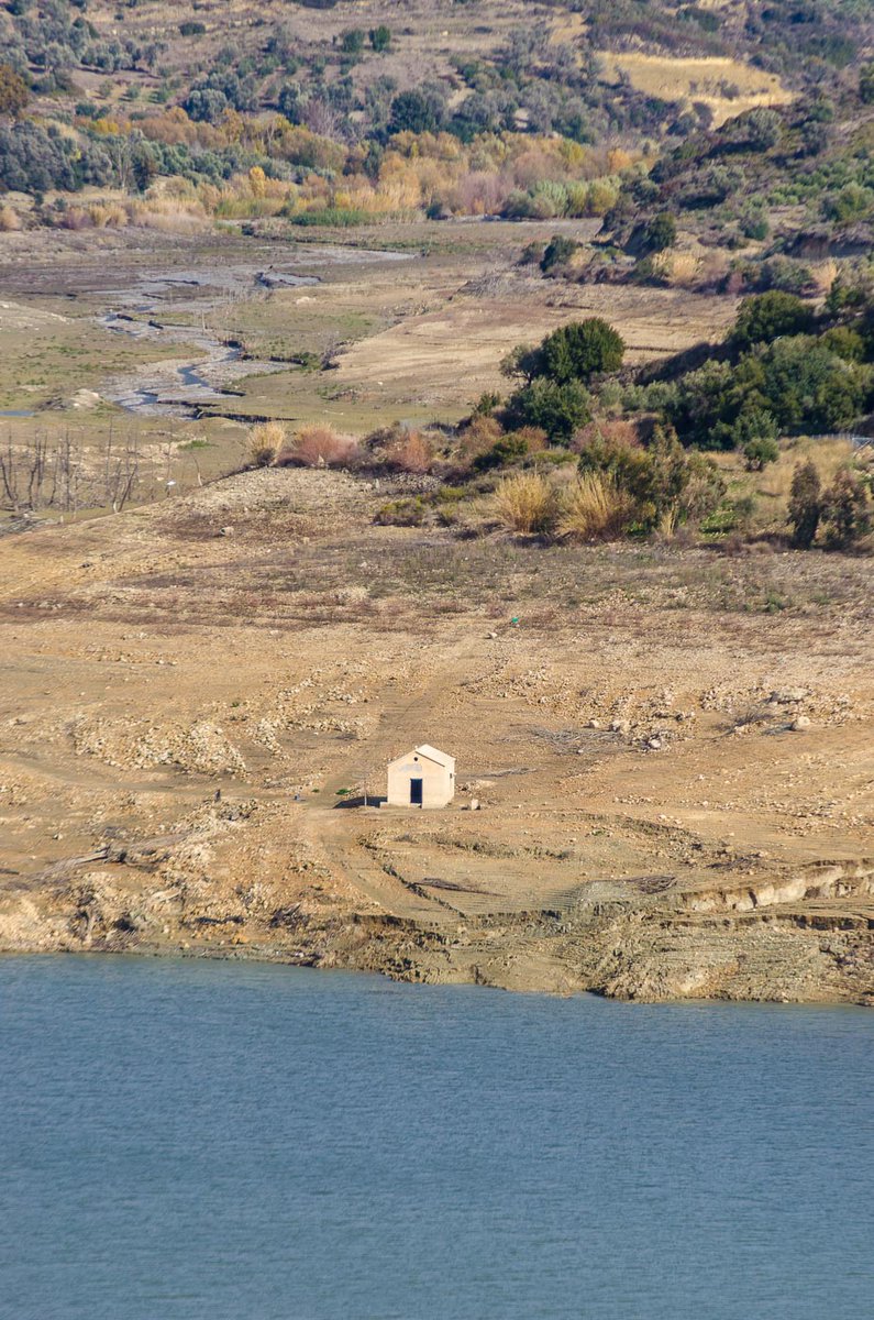 nikolakakism's tweet photo. Faneromeni's dam #Messara #Crete #Greece Ida mountain #winterincrete https://t.co/Md2LJl7Bkw