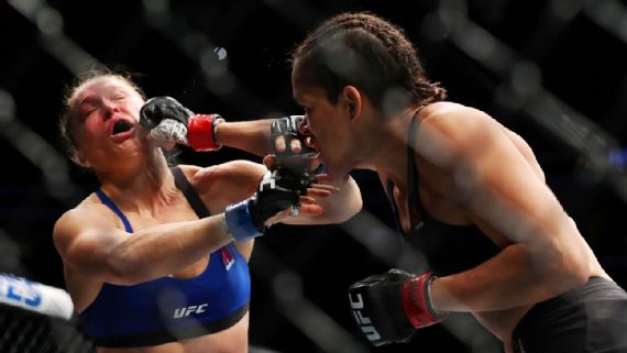 DiscoverVIRALUK's tweet image. ow.ly/oBkL307AGIc Amanda Nunes knocks out Ronda Rousey in 48 seconds at UFC 207 {VIDEO} #AmandaNunes #RondaVSAmanda #UFC207