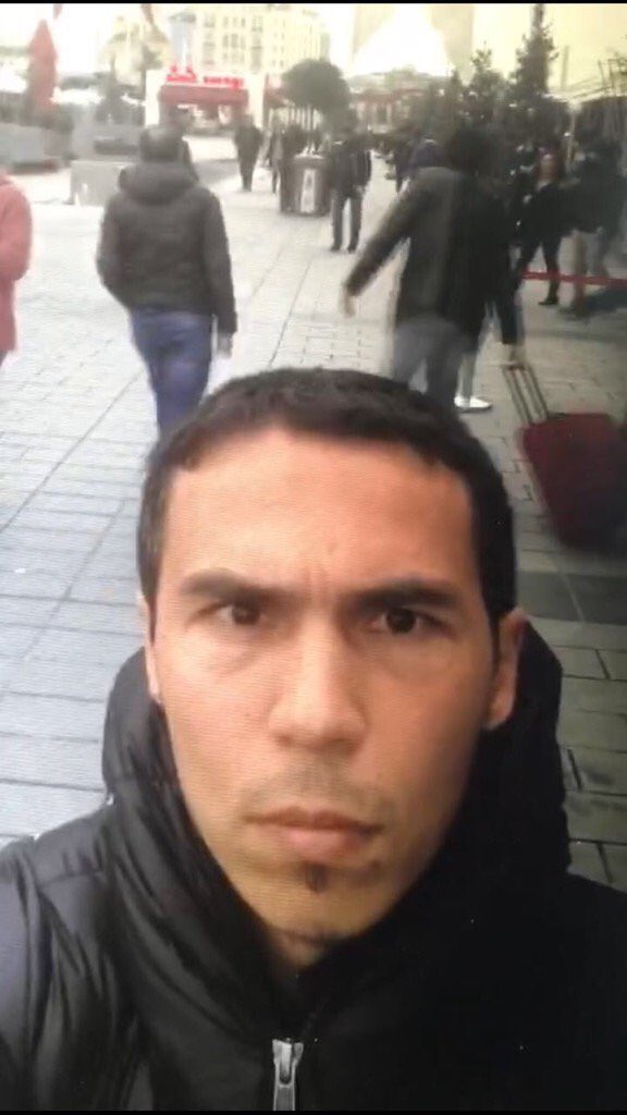 Reina saldırısını yapan terörist... Paylaşın. Yayalım...