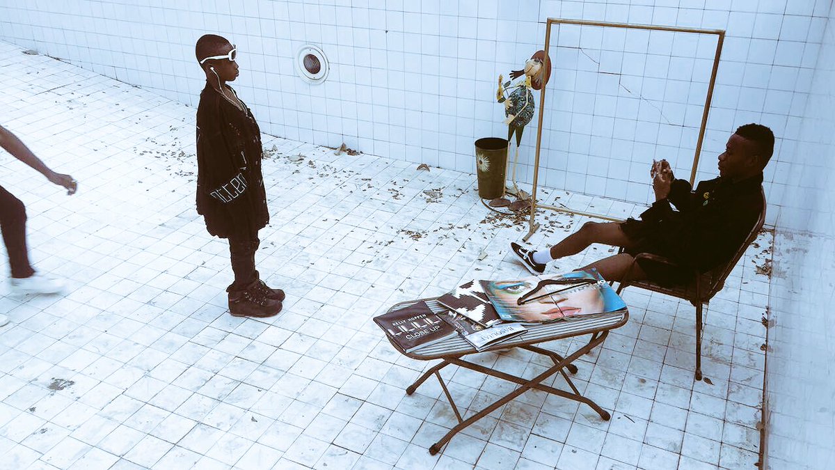 EkowBarnes's tweet photo. New year... 
New work...🙏🏼🙏🏼
90's 😎cool kids ... #BTS #StyleEdit #Editorial @made https://t.co/r5l4Ac1Imx