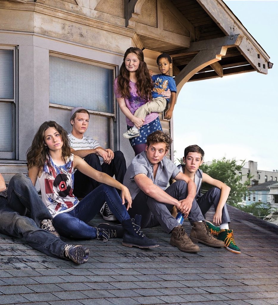 gossipseriesfr's tweet image. ✨ 17. Frère/soeur