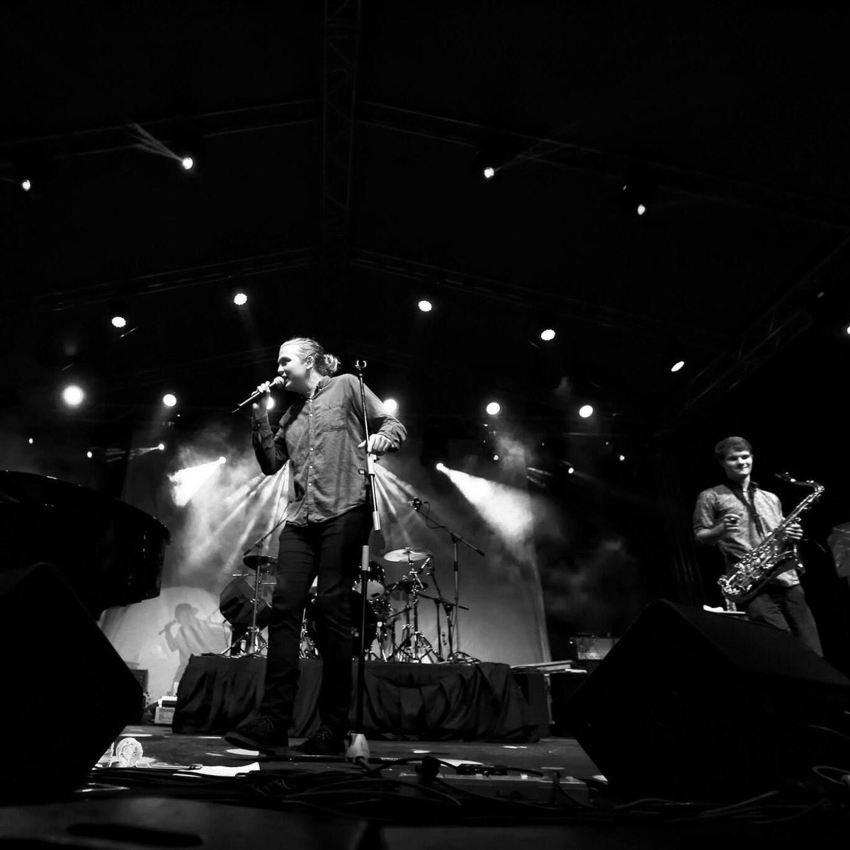 🍾 🍾 Happy New Year from Fresh Dixie HQ! Plenty of shows coming up in 2k17 and some new tunes. Thanks for the continued support y'all! FD x