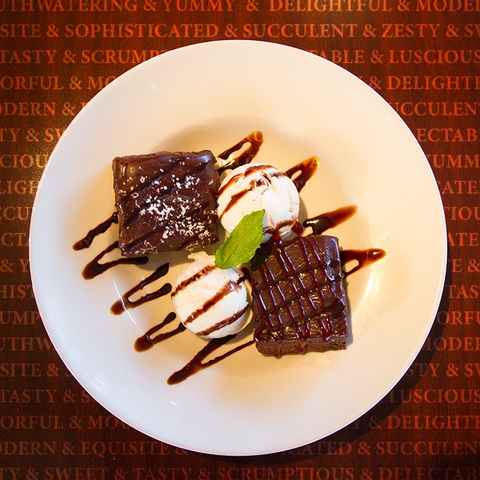 BentForkGrill's tweet photo. "Resolutions"? What are those? All we see is dessert.

#dessert #bentfork #thegrill #loveland https://t.co/XsWqz99Ytd