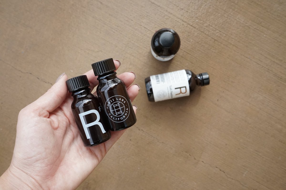 ToriiLabs's tweet photo. Perfectly compact. #ToriiRestore will soon be available in monthly shots! Pre-order online now and save 30% off your first month! #MyStorii https://t.co/wp8TMNn5ho