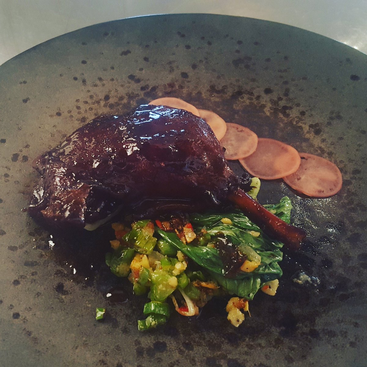Love_Signatures's tweet photo. Sneek pic of one of our new dishes starting end of january created by @jimdwills @sonnywalker888 😋😘💯 @Loopsalot68 #alacartemenu  #cantwait 🤗 https://t.co/yDRnBlojJa