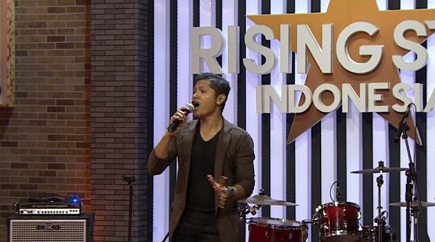 Dengan Suara Emasnya Cleaning Service Ini Berhasil Lolos di 'Rising Star' 2016 bit.ly/2iY3MYO