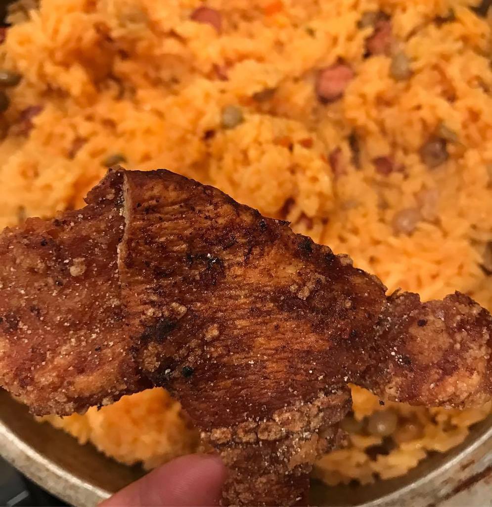 GigGobGulp's tweet photo. Puerto Rican food on fleek! #puertoricanfood #latingirl #chicarrones 🇵🇷 https://t.co/QTPnXlu78N