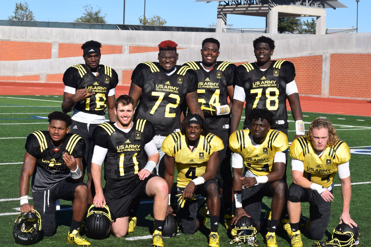 jeffsentell's tweet photo. Confident UGA commits at @ArmyAllAmerican. They now feel they could flip Hillary to Republican and get Chik-Fil-A open on Sunday. https://t.co/JnUY4fmHrw