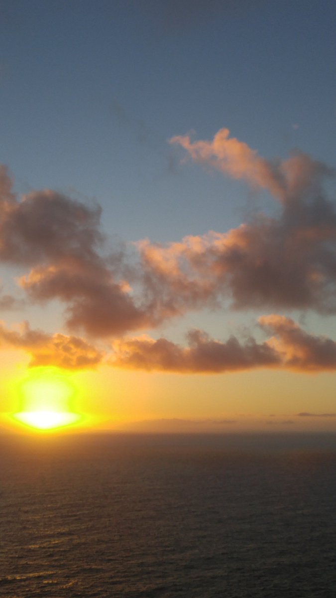 tandem_traveler's tweet photo. Muddy #hikes, beautiful #beaches, #sunrises and #nature. Just a few of the wonders #Hawaii has to offer. https://t.co/INitJ7Wsf3