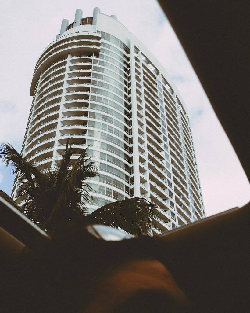 ItsMeTobyJo's tweet image. looking up 👁 ift.tt/2hIKVzT